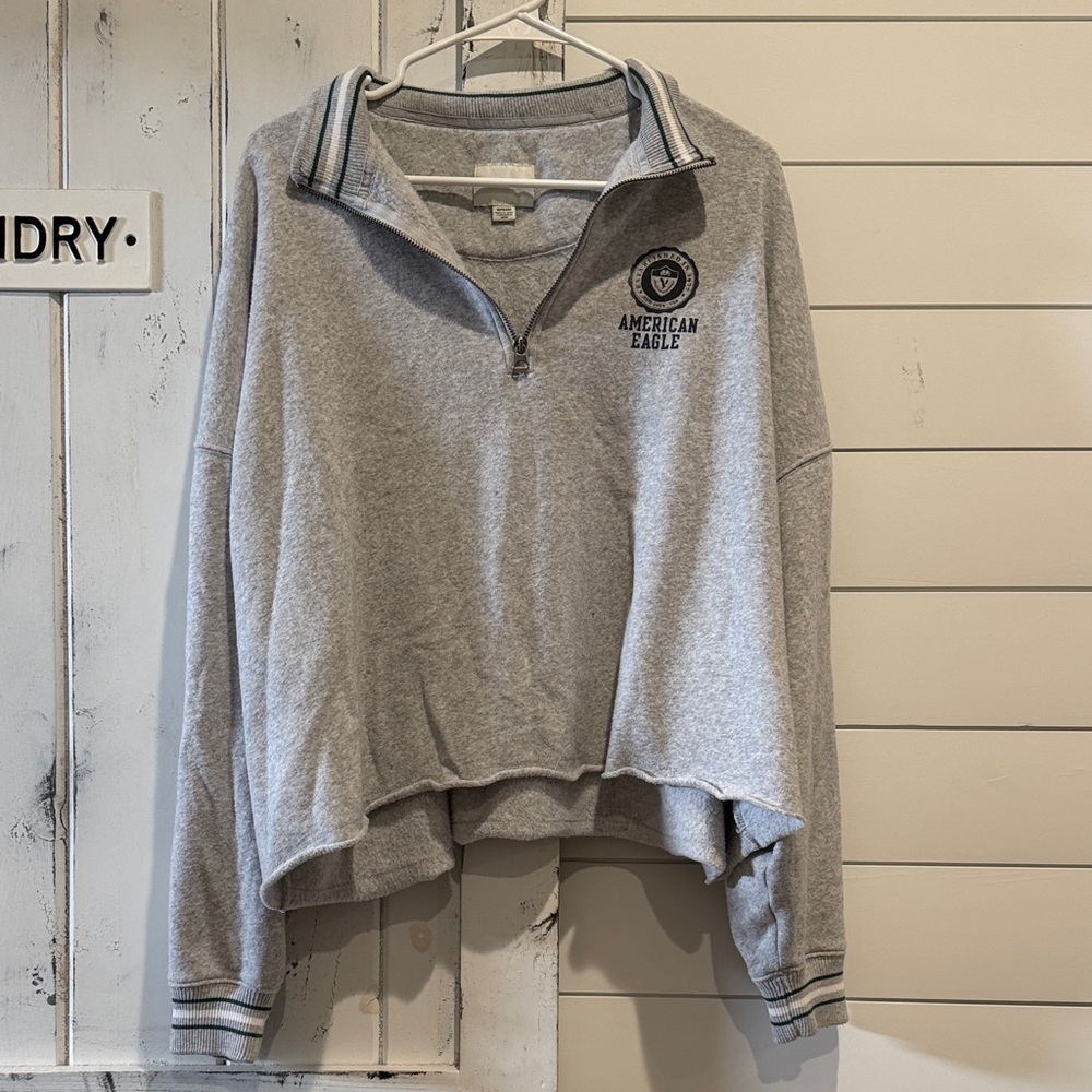 American Eagle Heather Gray Logo Sweatshirt